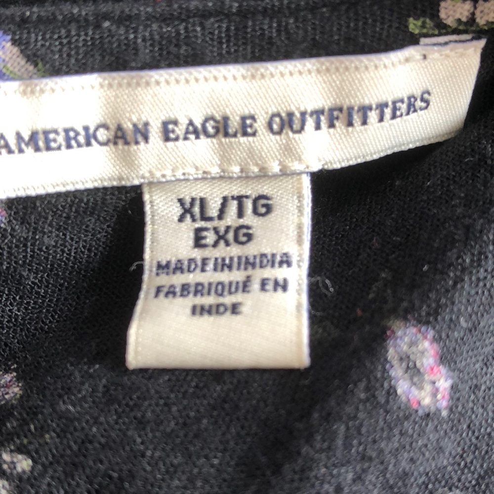 American Eagle 🦅 top - Picture 6 of 6